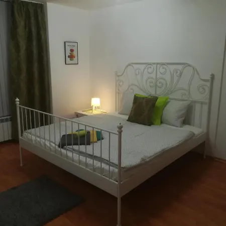 Apartment Peak