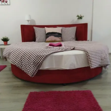 Peak Apartment *